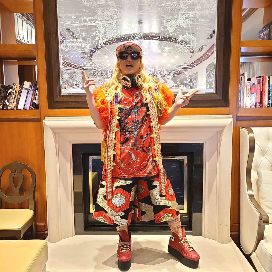 DJ KOOさんのインスタグラム写真 - (DJ KOOInstagram)「インナーイベントでDJ出演！！ 海外の方も多いとのことで衣装も和 ...