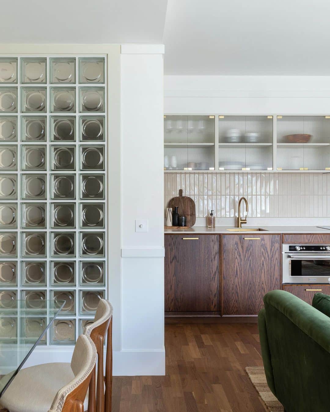 The Modern Houseさんのインスタグラム写真 - (The Modern HouseInstagram)「#forsale City Solace: a collection of apartments within a rare modernist landmark in north-west London.  Go to the link in our bio to see the full listing.  Vabel Kentisston, Kentish Town Road, London NW1.  Design by @vabel_london」7月7日 17時27分 - themodernhouse