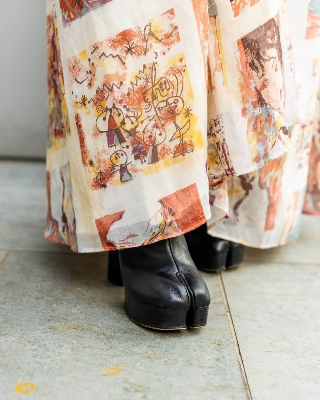Fashionsnap.comさんのインスタグラム写真 - (Fashionsnap.comInstagram)「Name: minami／yumiho⁠ ⁠ Onepiece #MARE #MARE⁠ Bag #FENDI⁠ Shoes #CHARLESKEITH #MaisonMargiela⁠ Ring #vintage⁠ ⁠ Photo by @shogomorishita⁠ ⁠ #スナップ_fs #fashionsnap #fashionsnap_women」7月7日 10時00分 - fashionsnapcom