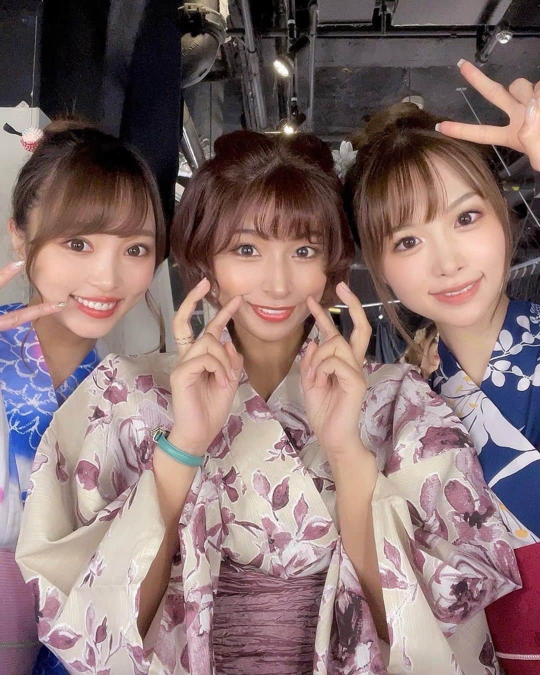 のインスタグラム：「小学校で出てきた七夕ゼリーがたべたい  🎋  いつも応援してくださるファンの皆さまと、支えてくれている友達と家族と沢山笑えますように！  楽しいを見つける！作る！届ける！」