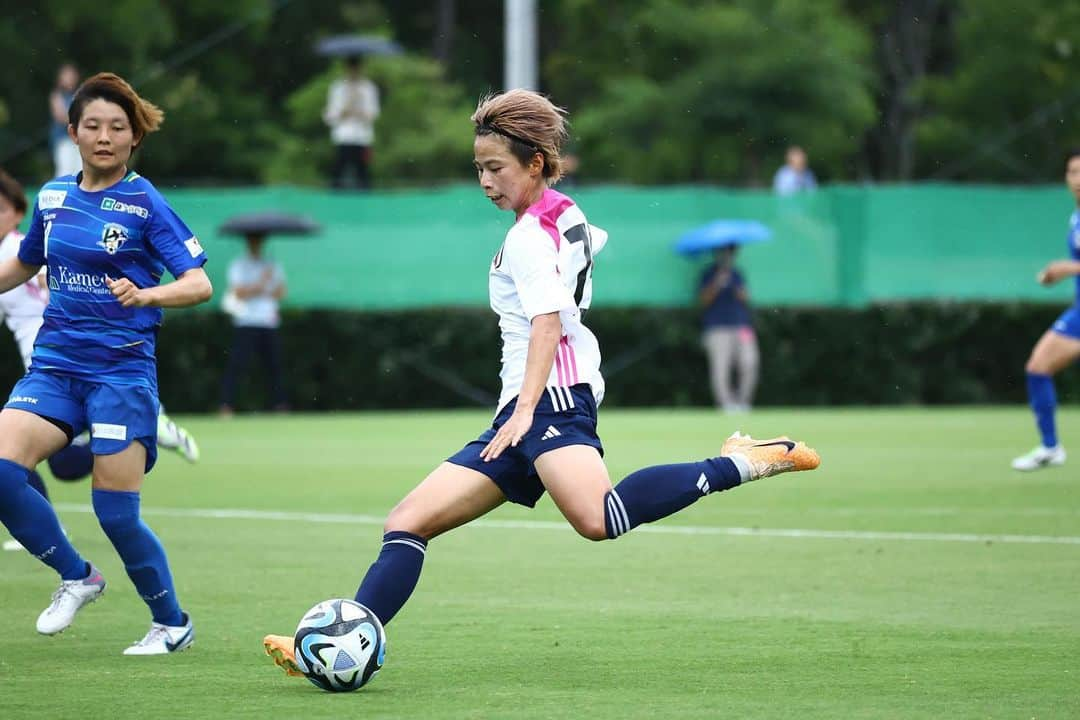 田中美南のインスタグラム：「🇯🇵 気持ちも身体も徐々に🔥 ©︎JFA  #nadeshiko #jfa #w杯 #worldcup #女子サッカー #田中美南」