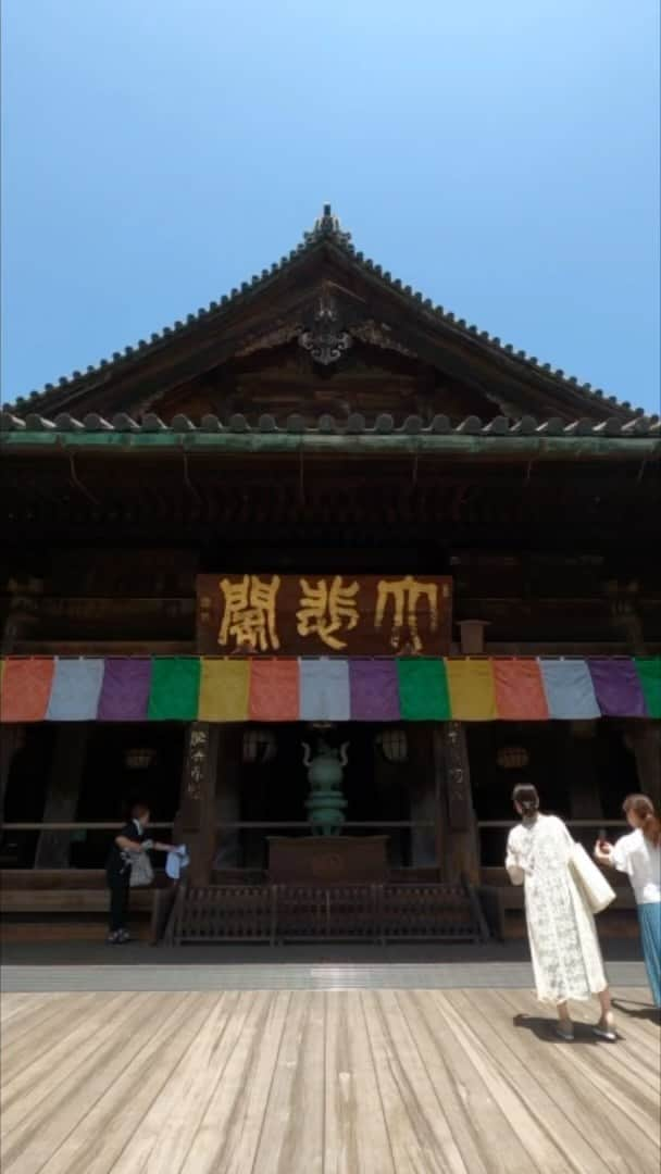 奈良 長谷寺 / nara hasederaのインスタグラム：「#紫陽花 の次は#風鈴 階段ばっかり💦」