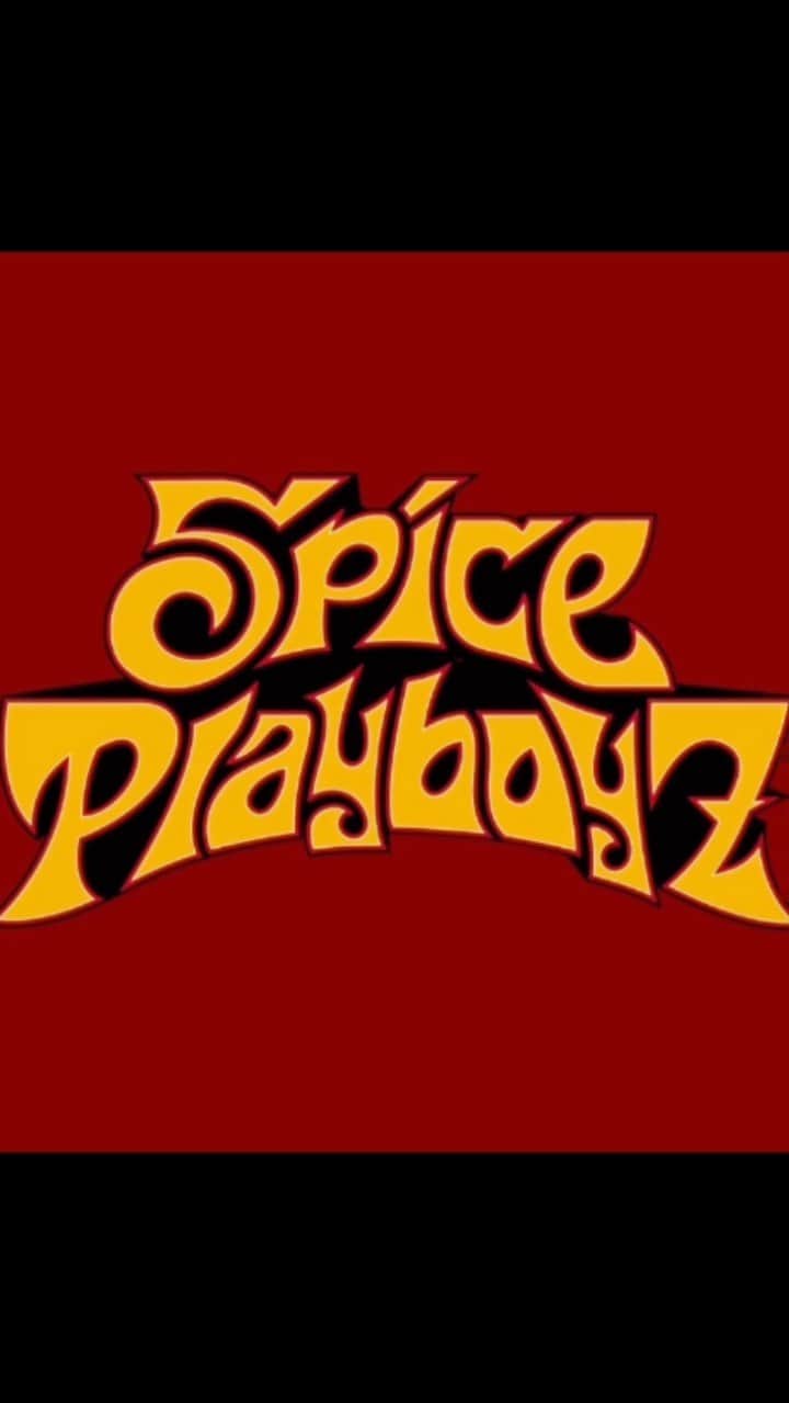 MONKYのインスタグラム：「本日は七夕。  Spice PlayboyZのライブは藤沢green mangoにて  今宵もきっと最幸な夜になるでshow♬  先月のwhisky riverの一体感をブレイバック。 素敵写真は我らがユリ編集長！(ユリタイムス) @yuri_thee_lily2   前回、即完売になったSpice Tシャツ、今日は別カラーの続編が出るらしい。  緑とグレーがあるらしい。  楽しみましょう。  green mangoで乾杯🥂しよー  ７月７日（金）Spice PlayboyZ Live at 藤沢 green mango  ●藤沢 green mango （神奈川県藤沢市藤沢1049-10 東ビル１F）  ●OPEN 19:00 LIVE START 20:00~(2set)  ●ADV.¥2000 / DOOR.¥2500  ●出演  『Spice PlayboyZ』 MONKY（Sax）@____monky____  越野竜太（Guitar）@cosino  小林洋太（Guitar)@420yota 湯浅崇（Bass）@pow_bass  龍大（Drum）  DJ: ASAMI  ●今年は結成１０年目！ますます勢いを増しているSpice PlayboyZ！ JAZZ,ROCK,REGGAEとそれぞれのフィールドで活躍するプレイヤーが集まった、アベンジャーズなJAM BAND！ 変幻自在でSpicyなJamを体感しに来てください。 Good Musicとgreen mangoのSpicy Foodの最幸なコラボレーション♪  ●お問い合わせ 藤沢 green mango 0466-47-8488 http://www.greenmango-fujisawa.com/  イベントページ https://fb.me/e/2P9JHXmus  『Spice PlayboyZ』Profile  2013年頃から厚木のパワースポットなカレー屋「Natty Spice』でのセッションから自然発生したパーティジャムバンド。 リーダーはFreaky MachineやL.E.Dのドラムの龍大、ベースにSardine Headから湯浅崇、ギターとボーカルにらぞく,digdaの越野竜太 、レゲエのエキスパート、The Bang Attackから小林洋太 、JazzをベースにしたSoulfulなSAX奏者、MONKYの５人の個性が最高のケミストリーを巻き起こす。 インストのオリジナル曲を中心に、カバーも歌モノもChillもありな変幻自在でダイナミックなJamを展開。 湘南のパーティーシーンを沸かす噂のジャムバンド」