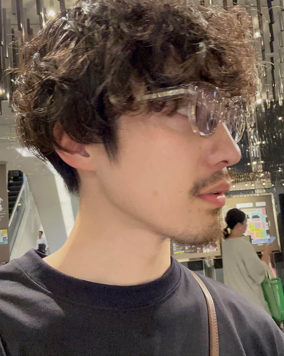並木一樹さんのインスタグラム写真 - (並木一樹Instagram)「new eyewear  @yuichi_toyama_official  ライトグレーのクリアフレームに丸みのあるシェイプがgood  伊勢丹のPOPUPにて♪」7月7日 11時51分 - casi_namiki