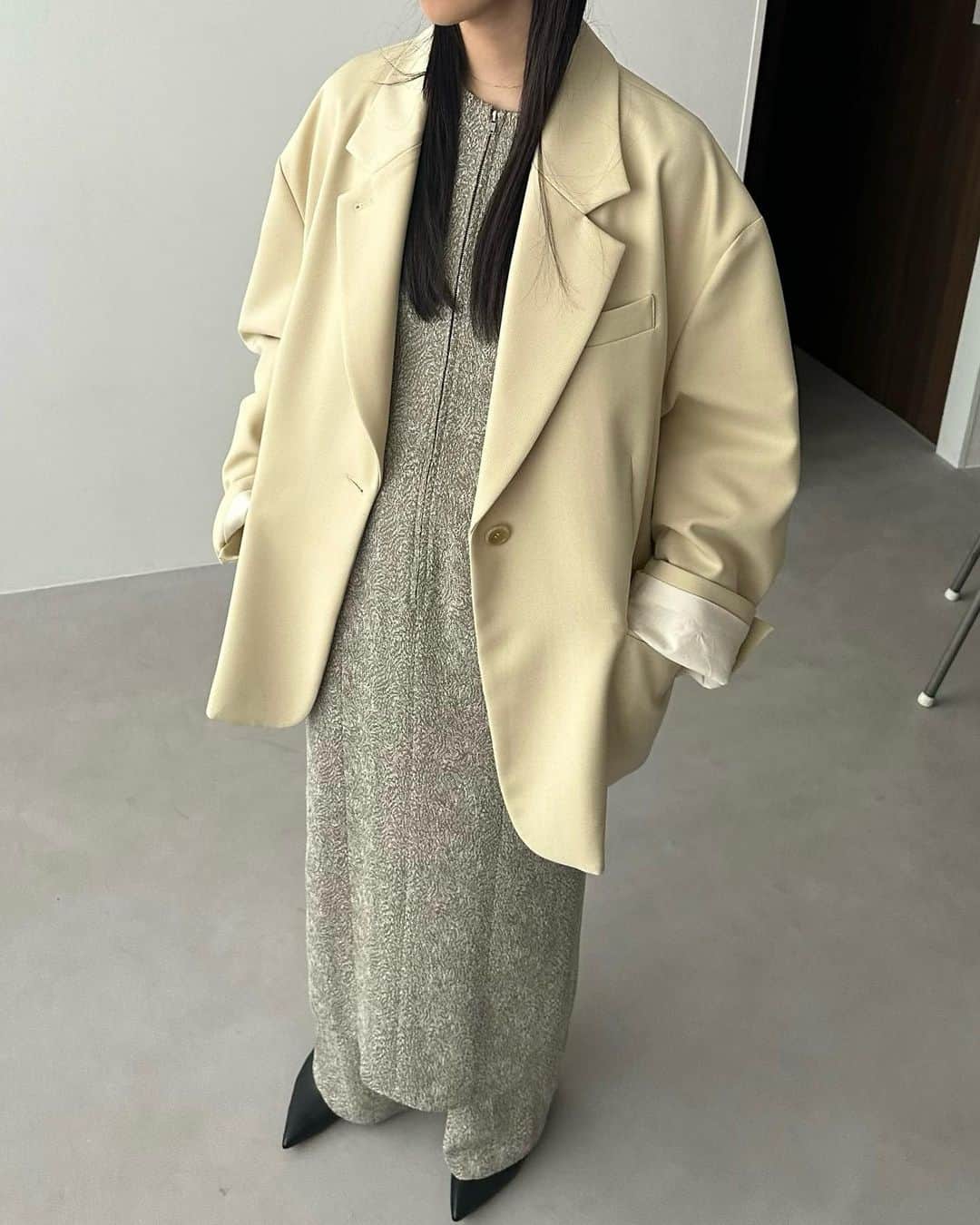 AICOのインスタグラム：「onepiece/bistier/pants #clane#23aw」