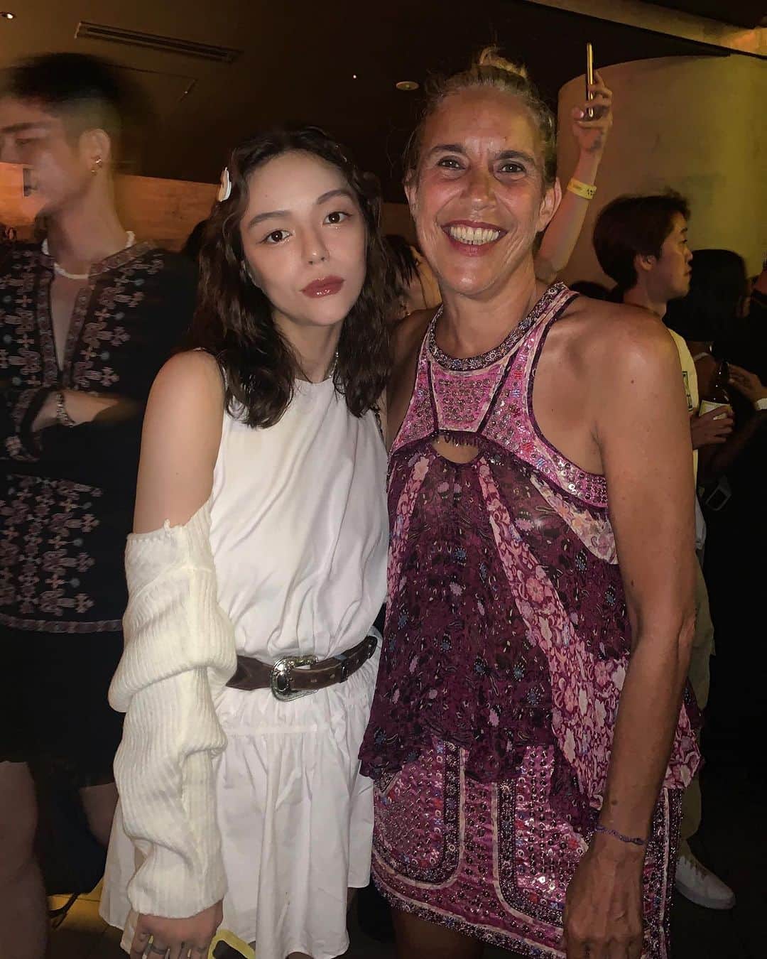 maya kibbel キベルまやさんのインスタグラム写真 - (maya kibbel キベルまやInstagram)「@isabelmarant celebration last night 〰️🌙⭐️💛  #isabelmarant #yellowhouse」7月7日 12時14分 - mayakibbel