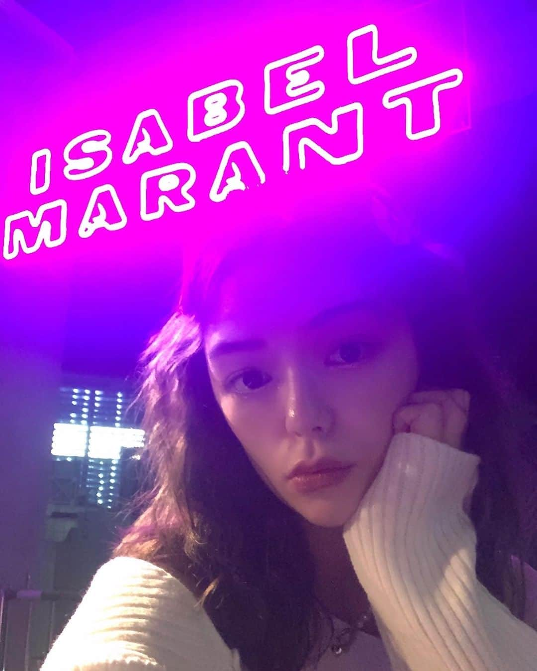 maya kibbel キベルまやさんのインスタグラム写真 - (maya kibbel キベルまやInstagram)「@isabelmarant celebration last night 〰️🌙⭐️💛  #isabelmarant #yellowhouse」7月7日 12時14分 - mayakibbel