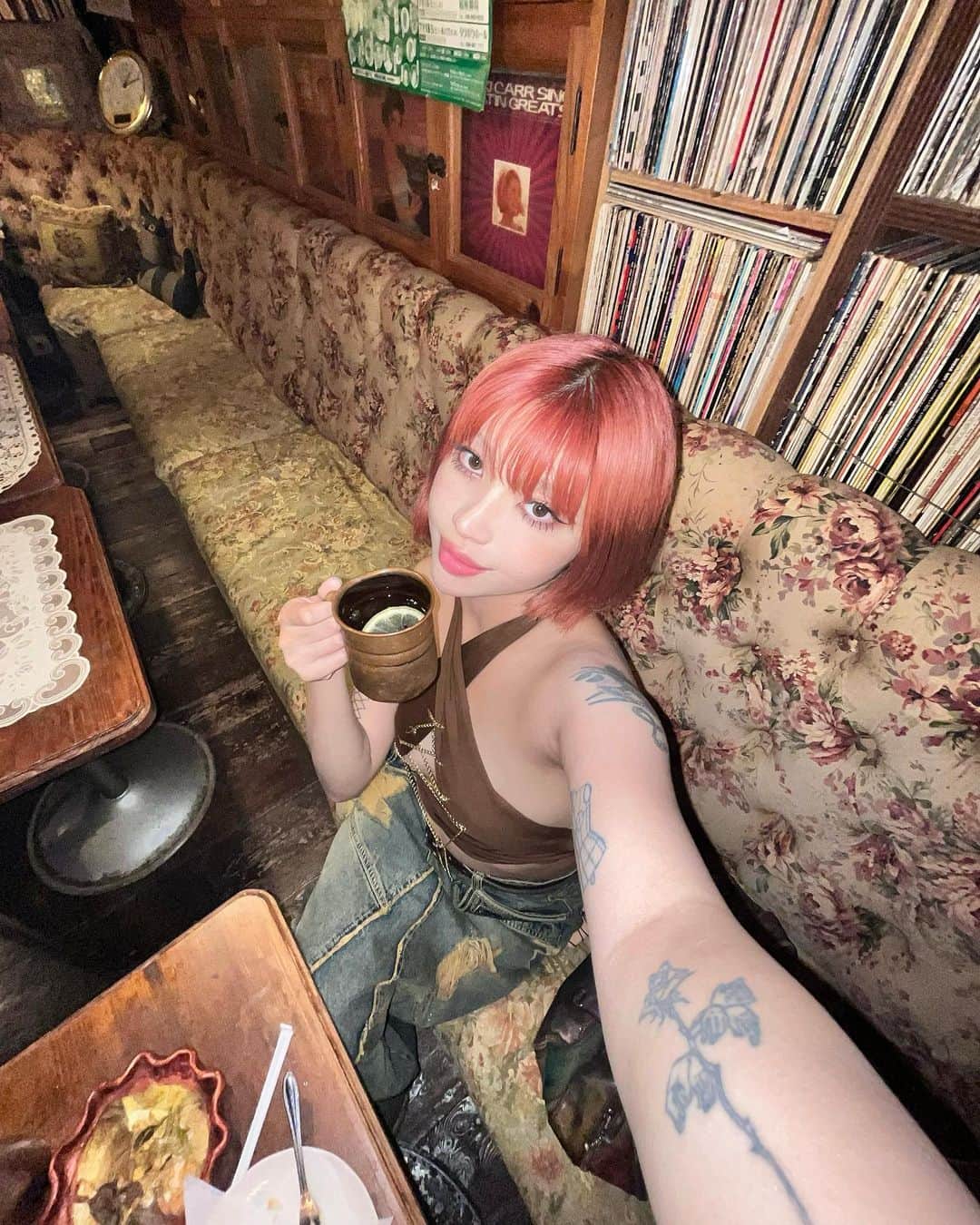 AYUMIのインスタグラム：「コーヒー飲めない」