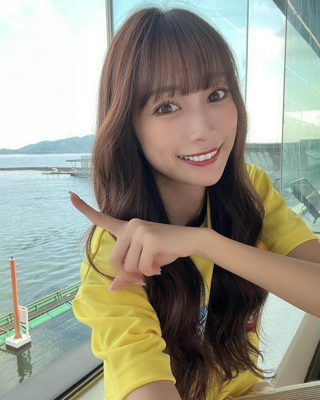 岡島彩花のインスタグラム：「Threadsフォローお待ちしてます🩷  プロフィール、ストーリーから飛べるよ~☺️  #ボレジョ #レースクイーン」
