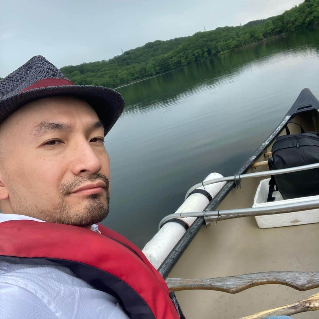 滝本竜彦のインスタグラム：「ポロト湖にてカヌーなう 🛶」