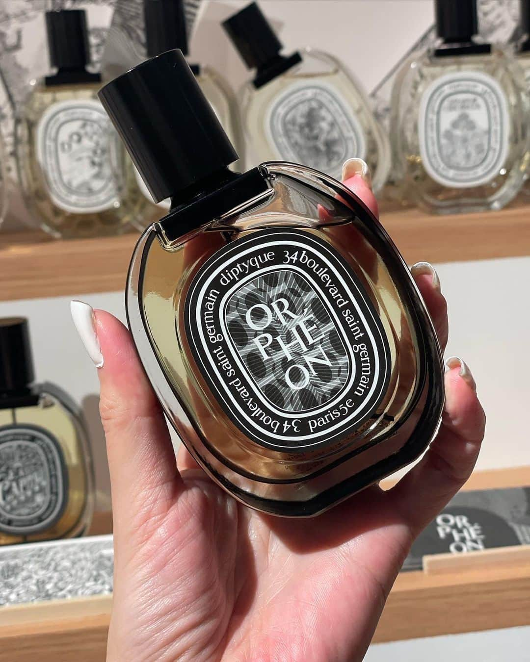 木下ココさんのインスタグラム写真 - (木下ココInstagram)「@diptyque  opening party ・ ・ 調香師の方に、似合う香水を選んで頂いて、今まで知らなかった素敵な香りに出会えた💓 ・ キャンドルホルダー作りも楽しくて、美術の授業を受けたくなった🕯️✨ ・ ・ ・ #diptyque  #perfume #fragrance #キャンドル #香水 #香り #木下ココ」7月7日 14時19分 - cocot_chan