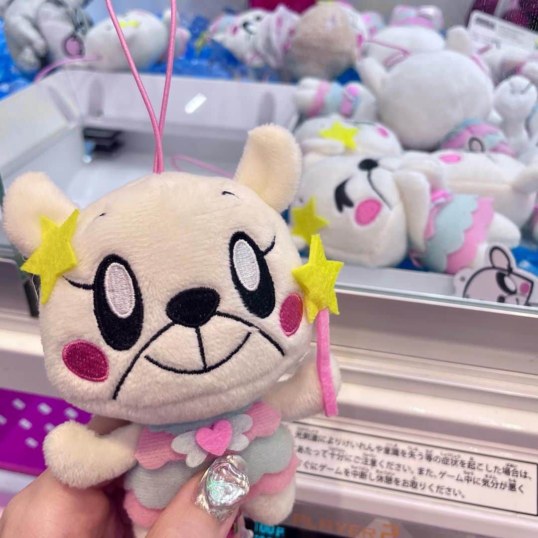 コショージメグミさんのインスタグラム写真 - (コショージメグミInstagram)「🐻‍❄️🌠🍒🩷  今週は引きこもってたけど 一日だけ外にでた 進まない作業と同居してる」7月7日 14時23分 - coshotaaaan