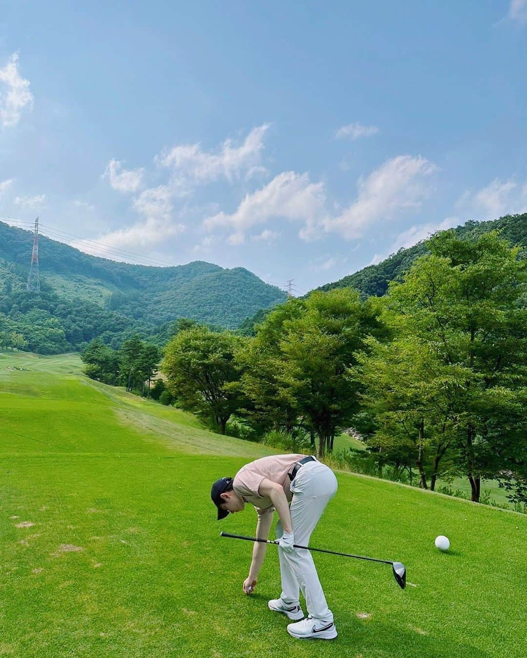 ドンヒョンさんのインスタグラム写真 - (ドンヒョンInstagram)「🏌️‍♀️🏌🏻🏌️‍♂️」7月7日 15時35分 - boy_e.black