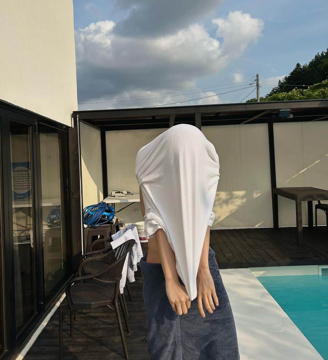 キム・ジュンスのインスタグラム：「요모조모☀️」