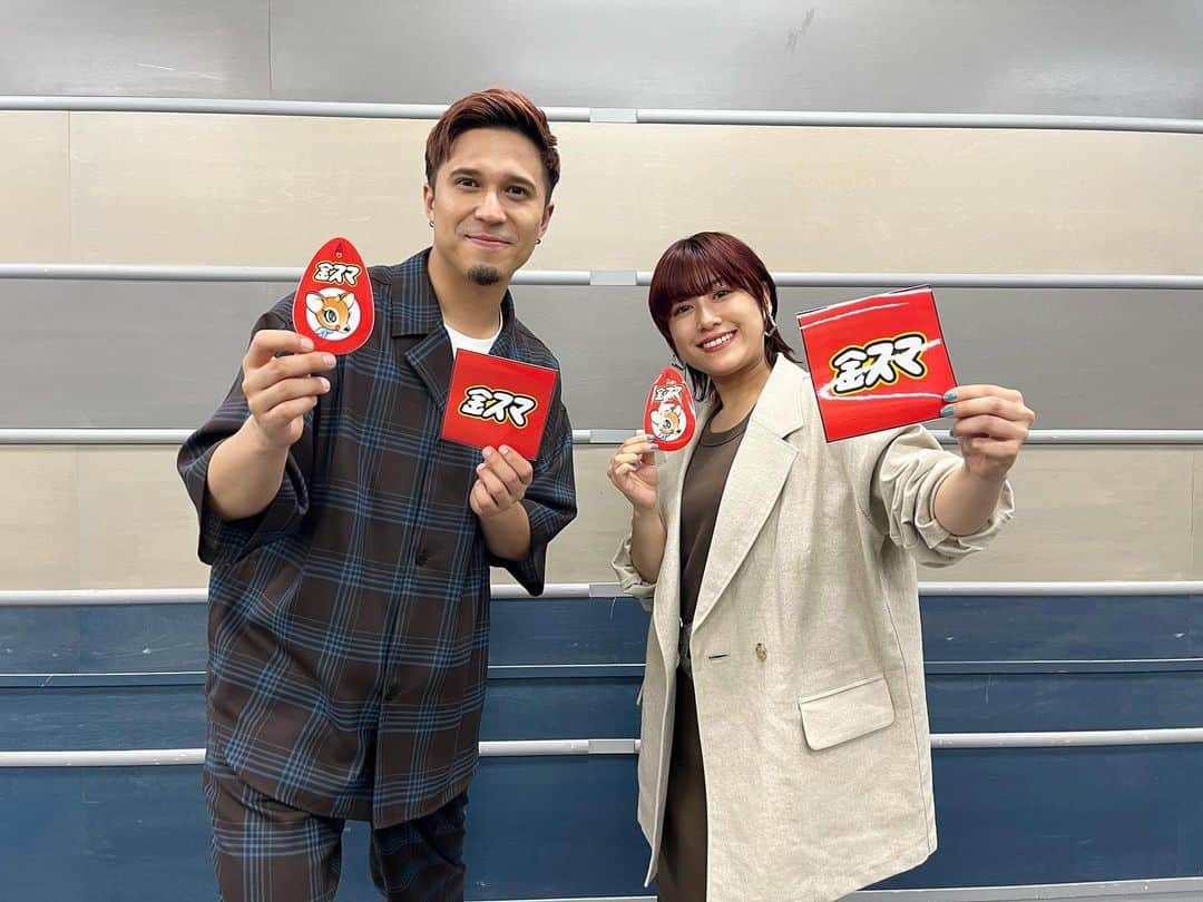 IMALUのインスタグラム：「今夜TBSで8:54〜「 #金スマ 」に出演しております！  ゲストは木村昴くん！  昴くんは大昔 @zinez_kamikaze を通して天才劇団バカバッカの舞台を見に行き知り合い、当時からリーダー各で明るく楽しくみんなをハッピーにさせる昴くんでした！今ではみんなのスターになってしまい雲の上のような存在になりましたが笑 今回は久々に会えて共演もできて嬉しかった！！本当、才能の塊！今回の収録で改めて分かりました👍✨」