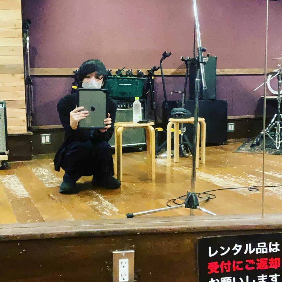 木下理樹のインスタグラム：「個人練　暑い😵」