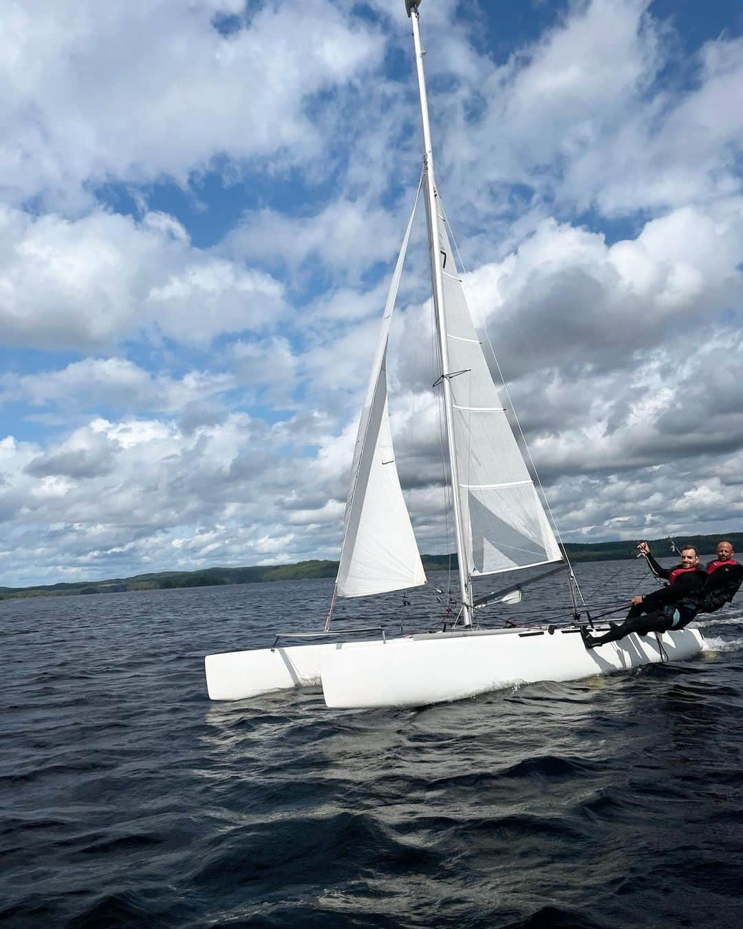 ルーベン・ブロマールトさんのインスタグラム写真 - (ルーベン・ブロマールトInstagram)「What an awesome experience in 🇸🇪  @staf_coppens @camp__grinsby #campgrinsby #sailing #camping #sweden」7月7日 16時24分 - rubenblommaert