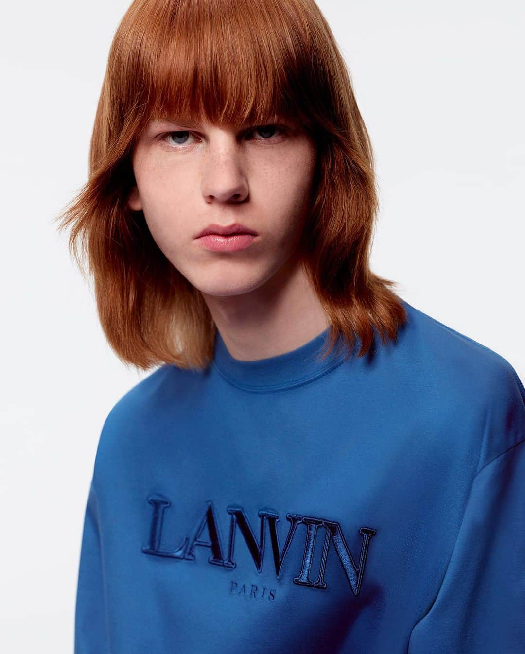 ランバンのインスタグラム：「Portrait of style by LANVIN, an homage to individuality.  Explore a lexicon of new colors on Lanvin.com  #LANVIN」