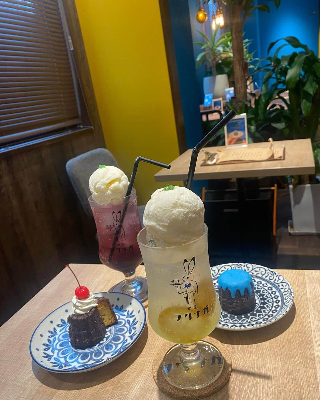 横田萌さんのインスタグラム写真 - (横田萌Instagram)「#姫路カフェ #姫路cafe #お洒落cafe #お洒落カフェ  #cafe #カフェ #喫茶フクナガ」7月8日 2時04分 - jaaamping