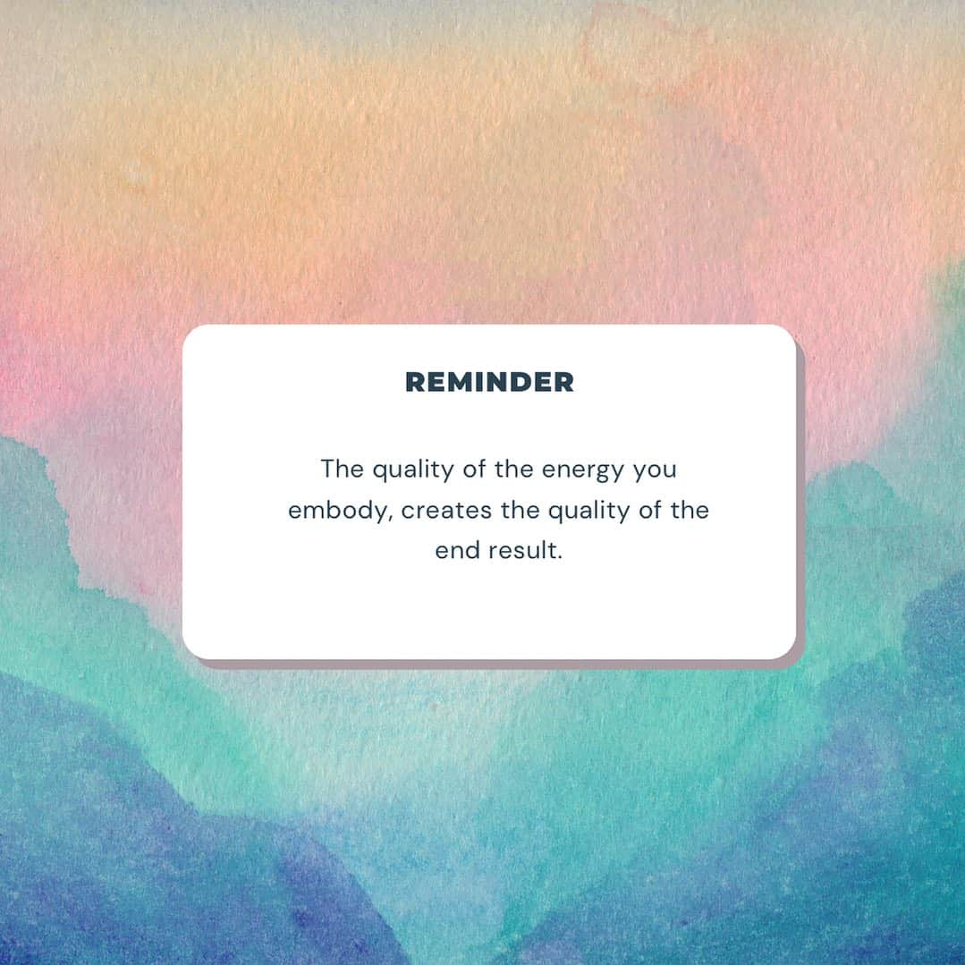 サンドラ・ガルのインスタグラム：「Our weekend golf or life reminder 🙌🏻 Being aware of the energy and intention with which we show up has more influence on the results than the doing and the motion…」