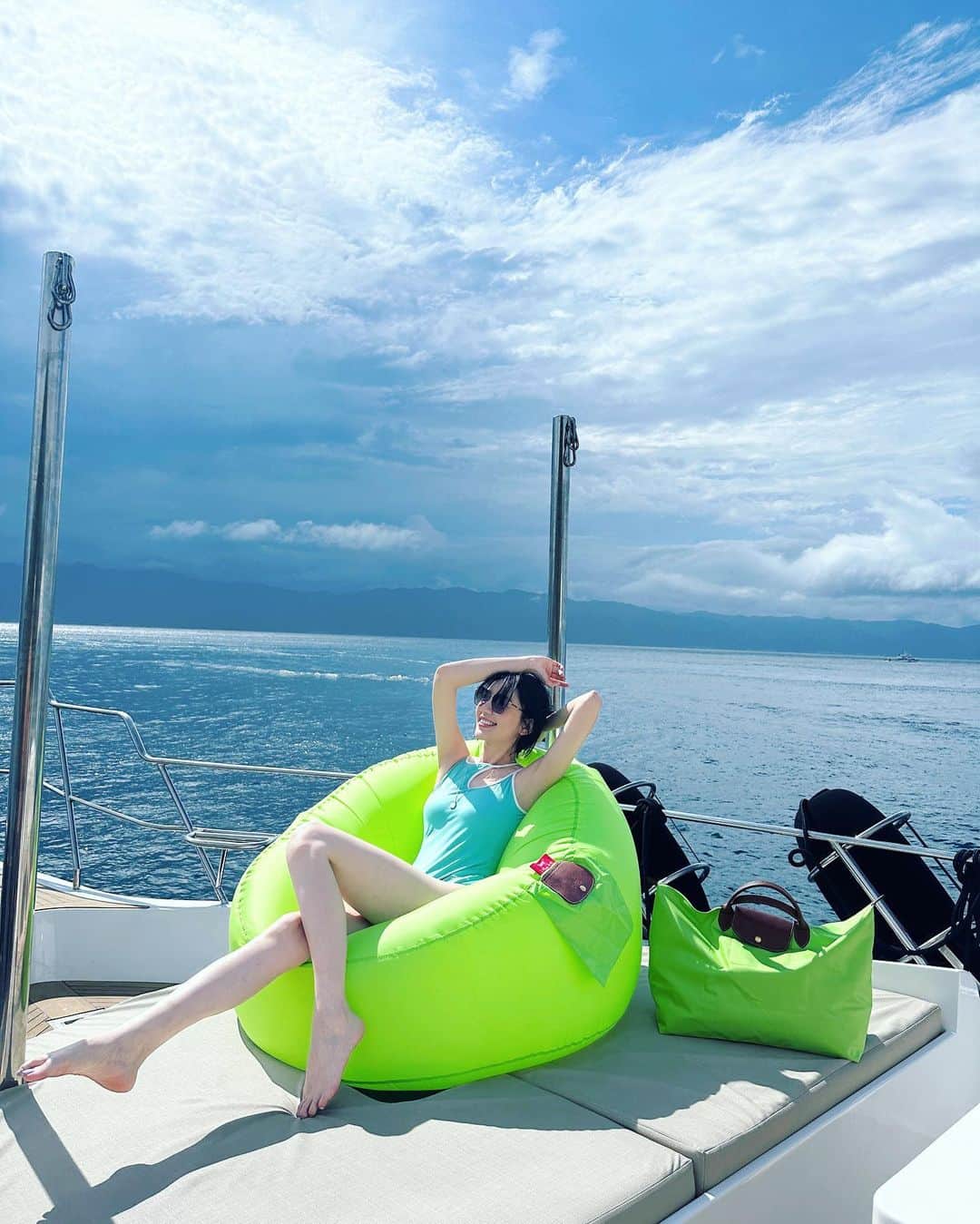 のインスタグラム：「Thank you for the gift 🎁   #LONGCHAMPSS23 #LONGCHAMPGLAMPING」