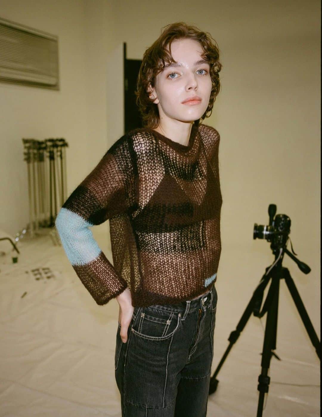 sodukさんのインスタグラム写真 - (sodukInstagram)「fall winter 23 collection jane wears patchwork knit cardigan.  #soduk #soduk23fw」7月7日 19時03分 - soduk_official