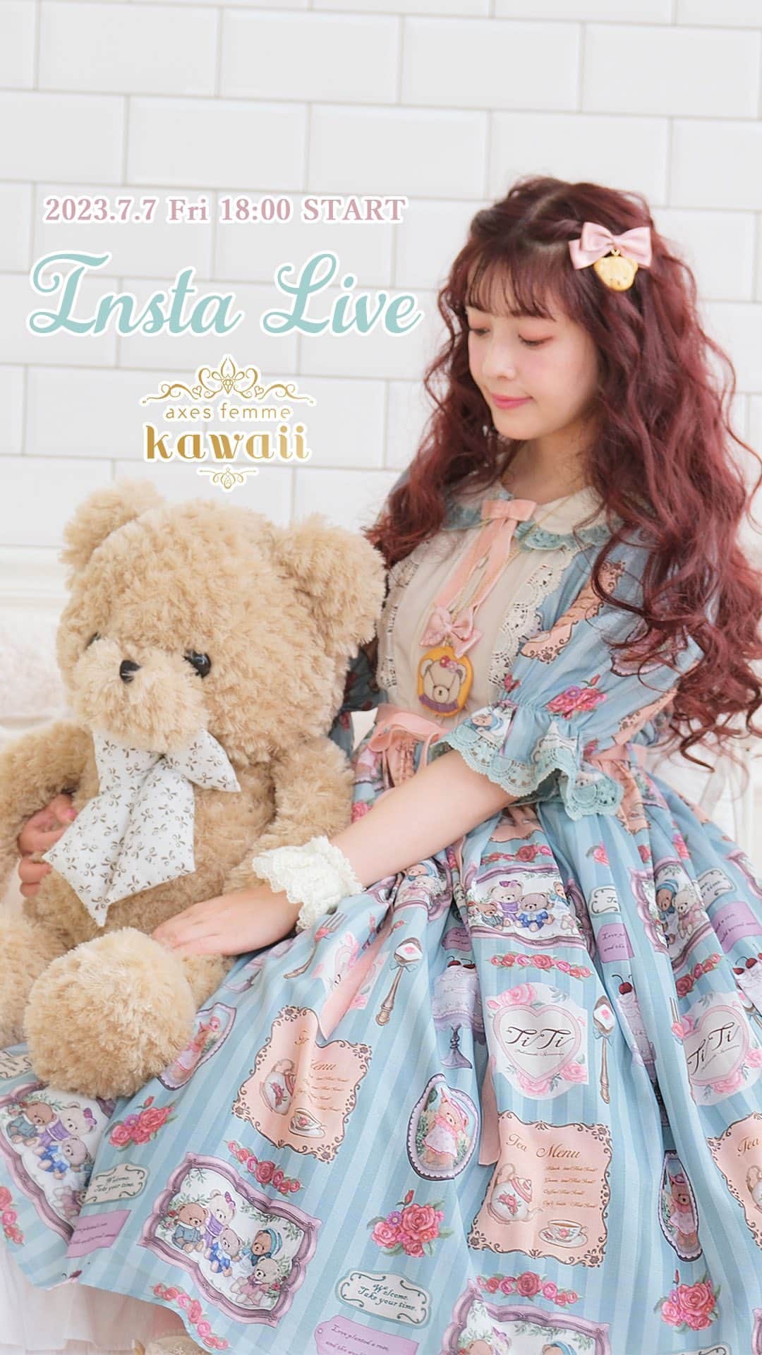 のインスタグラム：「Special  Live🎀 新シリーズ『bear Family』をご紹介💕 今回は国内外で大人気のTiTi様との初のコラボレーションです🧸  スペシャルゲスト 青木美沙子さん @misakoaoki   @tommyfakesweets  #axesfemme #ロリィタ #axesfemmekawaii」