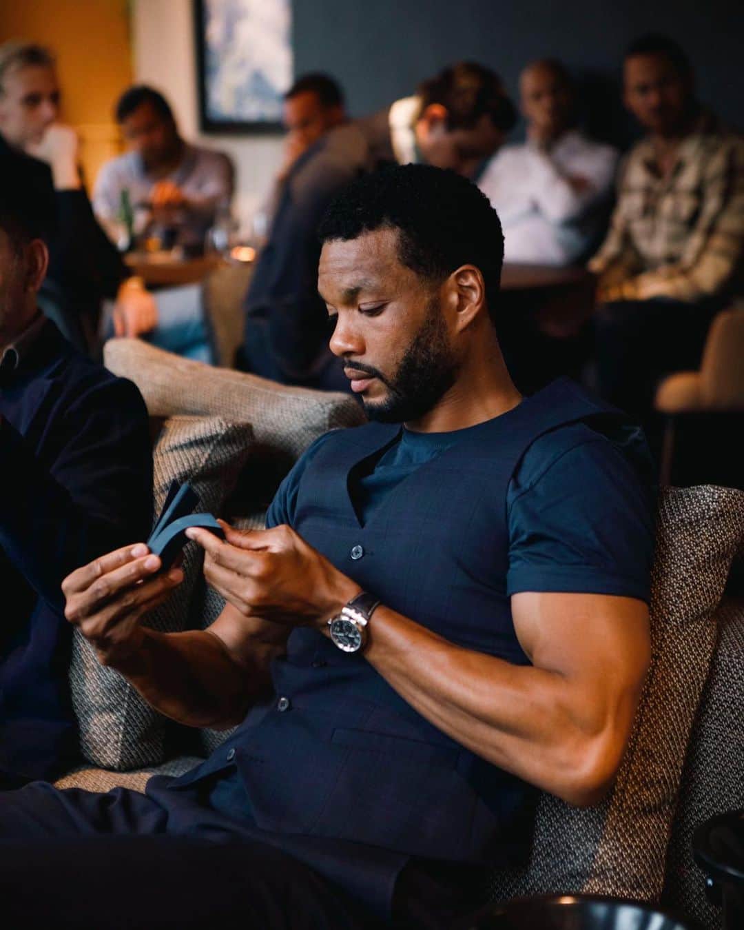 カルフィン・ヨン・ア・ピンのインスタグラム：「Never skip arm day💪🏾 @thefocusdrops」