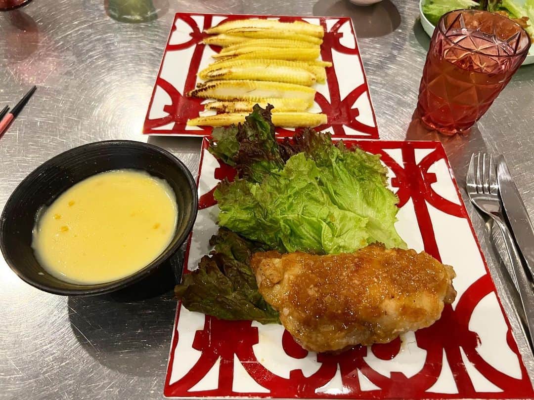 中根麗子のインスタグラム：「@ct__cook さんのガーリックオニオンだれチキン美味しかった💗 また作りたいレシピ。  #夕食」