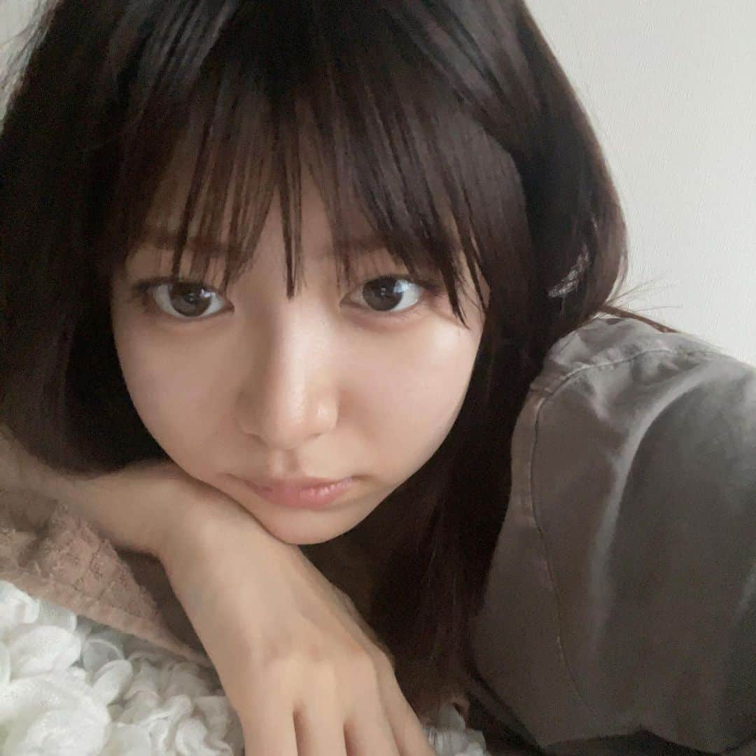 吉田莉桜のインスタグラム：「(♡)」