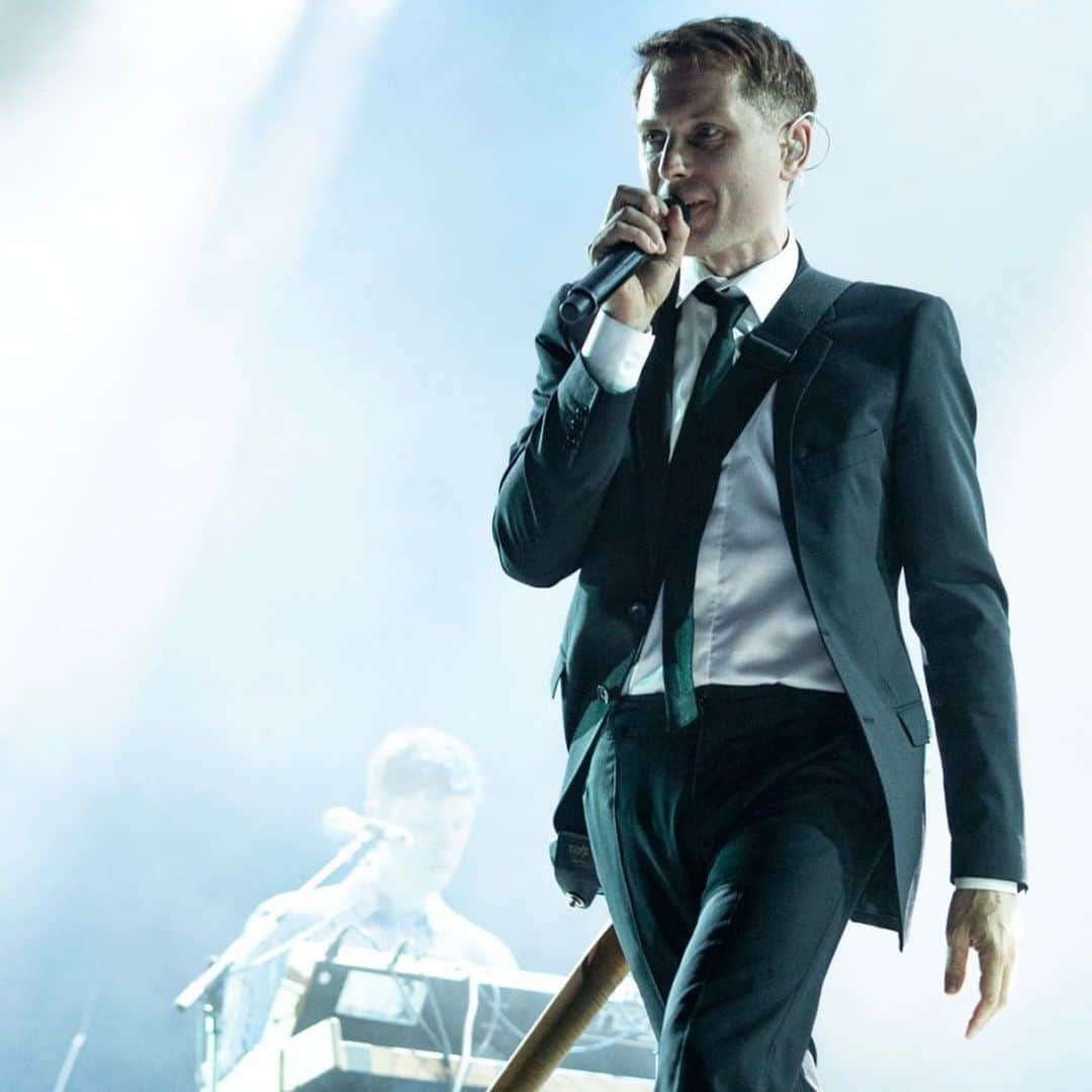フランツ・フェルディナンドのインスタグラム：「We're really looking forward to returning to @festival_musilac tomorrow. This will be our 5th time performing at Musilac and we've always had a great crowd so we can't wait to get back. Tickets are still available via the link in our bio.   Here is a great snap from the last time we performed there back in 2019, see you all tomorrow.   📸 @rocknpictures」