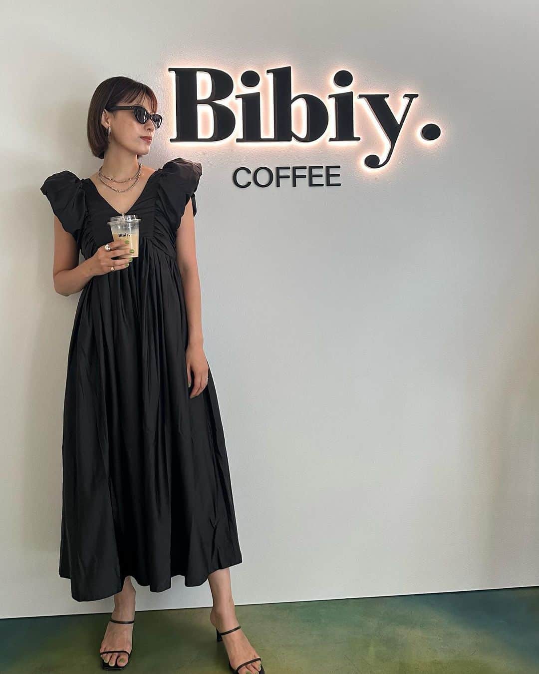 小西翼さんのインスタグラム写真 - (小西翼Instagram)「. 堂島にて @bibiy_official cafe☕️ Newワンピースも可愛くて、 (私のことではないのに、 みんなに可愛い可愛いと言われて 浮かれてました👼🖤笑  #bibiy」7月7日 19時29分 - tucha_k