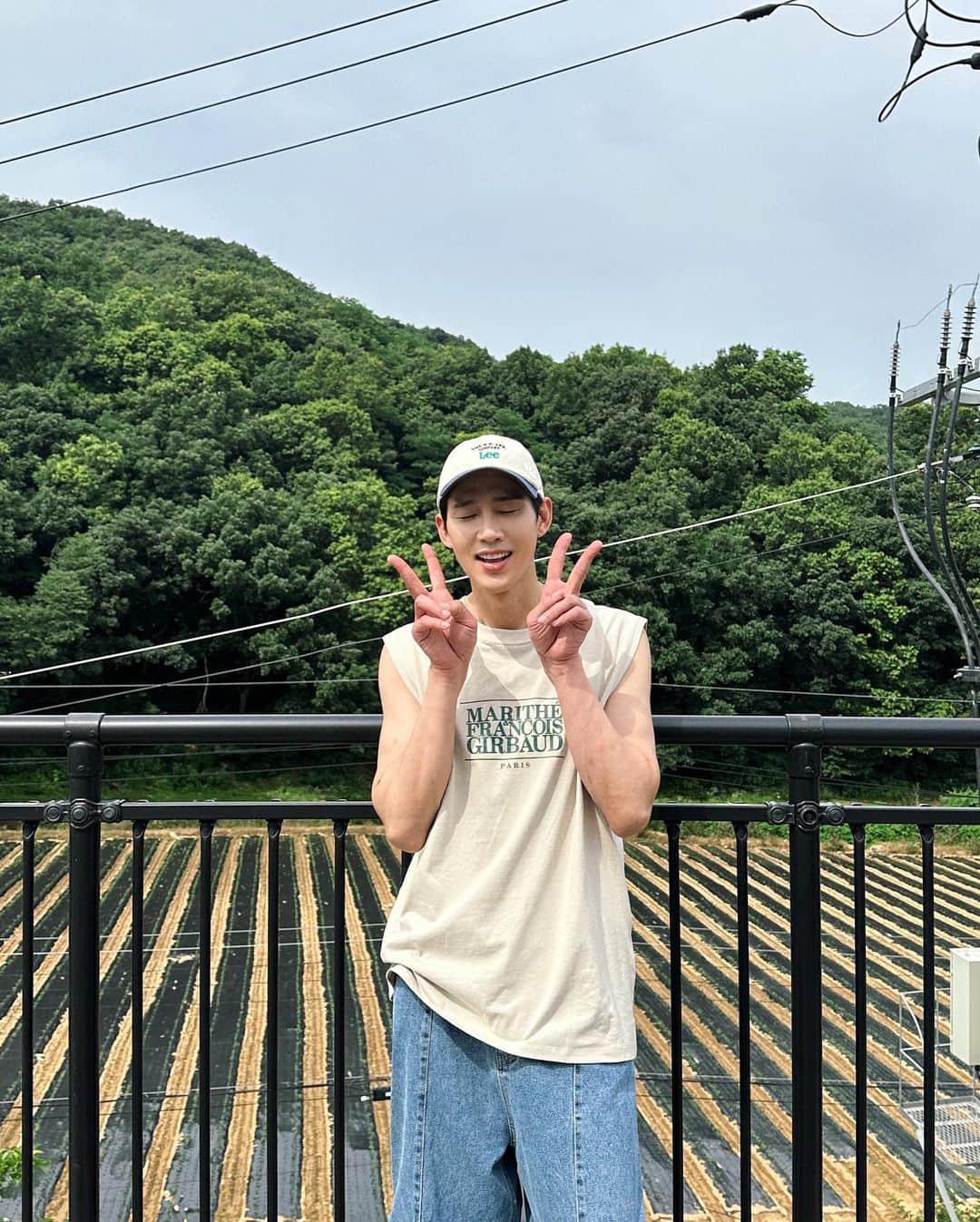 パク・ソンフンのインスタグラム：「촬영중 #유괴의날」