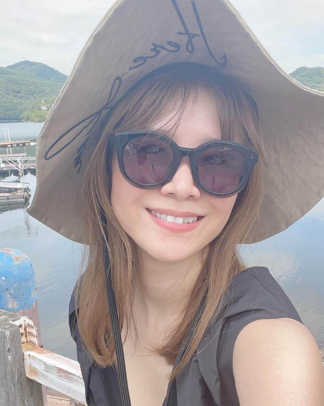 平井喜美のインスタグラム：「今年はしっかりと日焼け止め🧴ぬります🧏‍♀️ シミがでてくるお年頃🥹やねん  #summer」