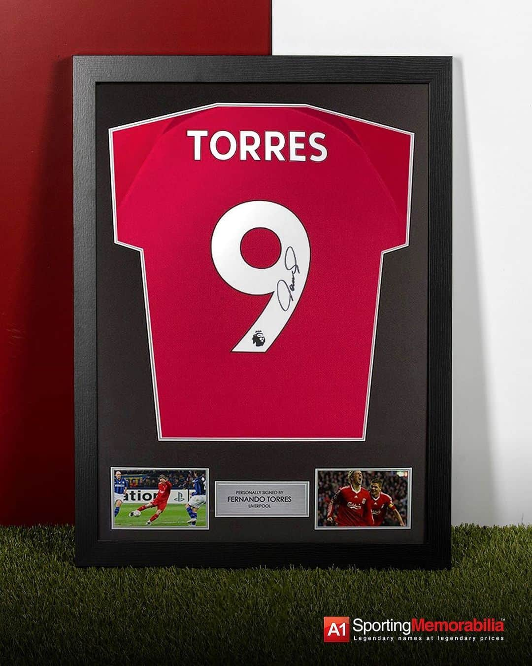 フェルナンド・トーレスのインスタグラム：「🔥 GIVEAWAY! 🔥  I've teamed up with @A1SportingMemorabilia to give away one of my signed and framed Liverpool shirts!  For your chance to win simply:  1️⃣ - Follow @A1SportingMemorabilia    2️⃣ - Tag two friends in the comments」