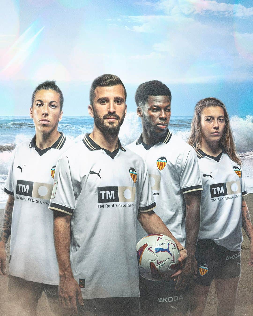 バレンシアCFさんのインスタグラム写真 - (バレンシアCFInstagram)「Un mar Una tierra Una forma de vida  ADN MEDITERRÁNEO 🌅  @valenciacf ❎ @pumaspain」7月7日 19時47分 - valenciacf