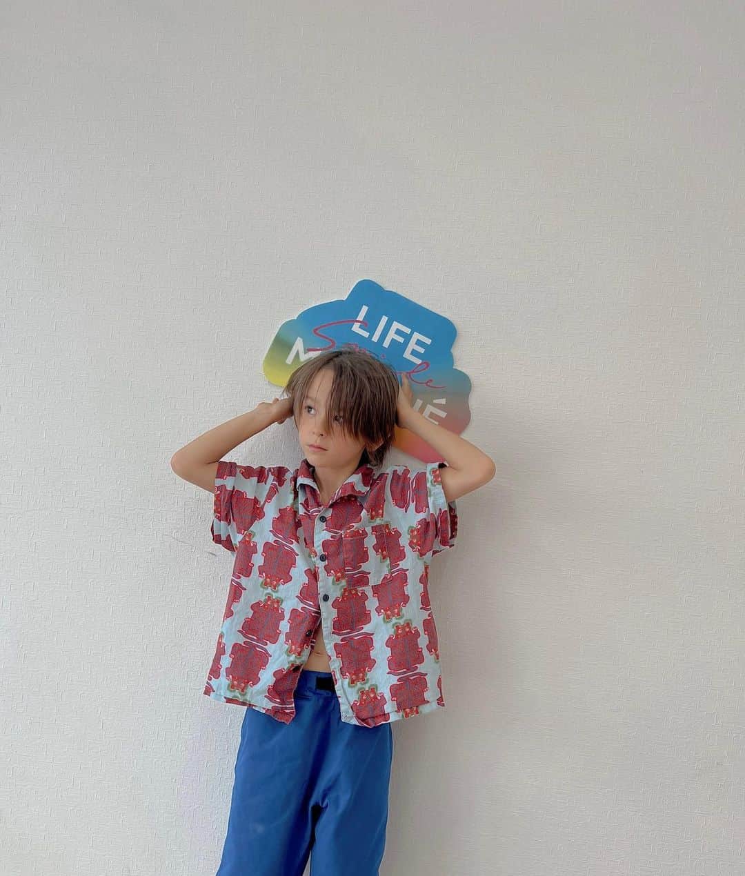 大桑マイミのインスタグラム：「明日は　@lifesmilemarche  ですー🌈 武蔵小杉グランツリー入口横 11時〜18時までです！！ 素敵な出店者様とお待ちしております♥️💁‍♀️ 遠くて行けないよーっという方 @lifesmilemarche のオンラインサイトからも楽しんでいただけます。 1周年を迎えたオンラインサイト💡お得なキャンペーンやってます！！そちらも、どうぞ宜しくお願い致します。  今回のマルシェ @mainola_granola も出店してます。大好評のナッツも販売します！ この機会に是非。  🤲🥺」