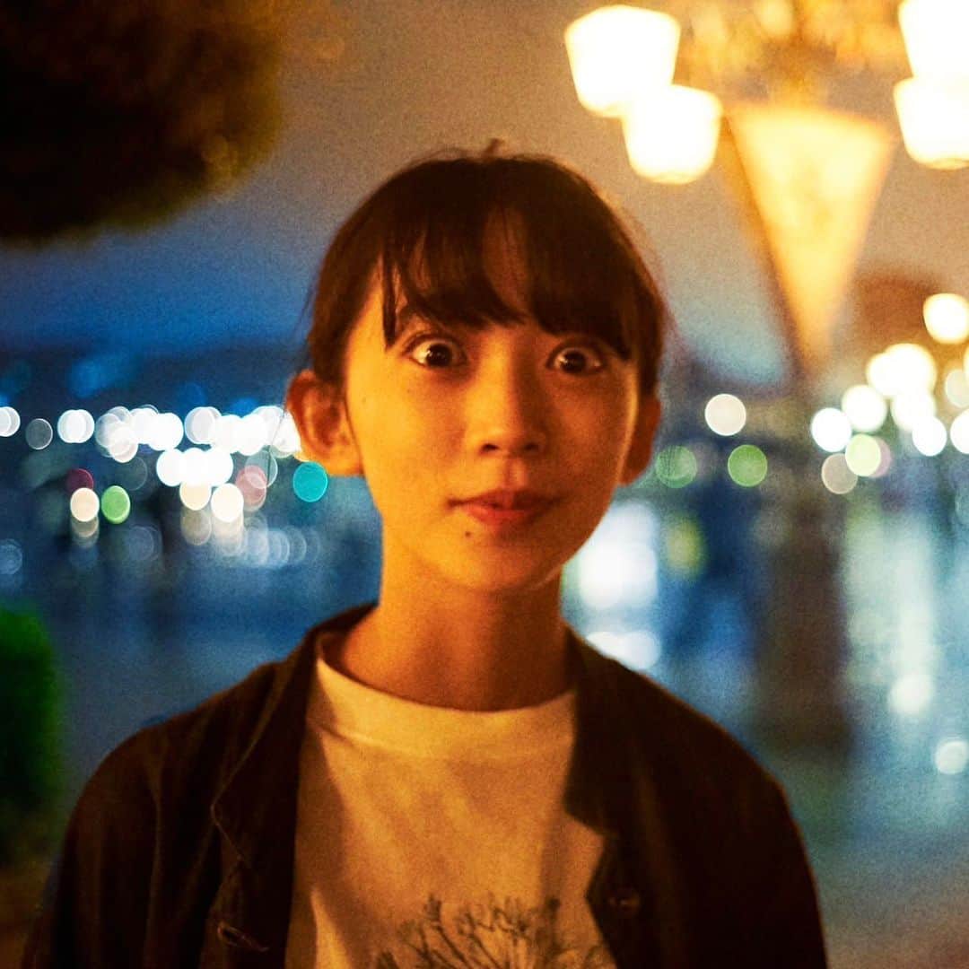 近藤華さんのインスタグラム写真 (近藤華Instagram)「テストが終わって漫画を沢山読んでます近藤です。最近久々に9時にぬくぬく起き