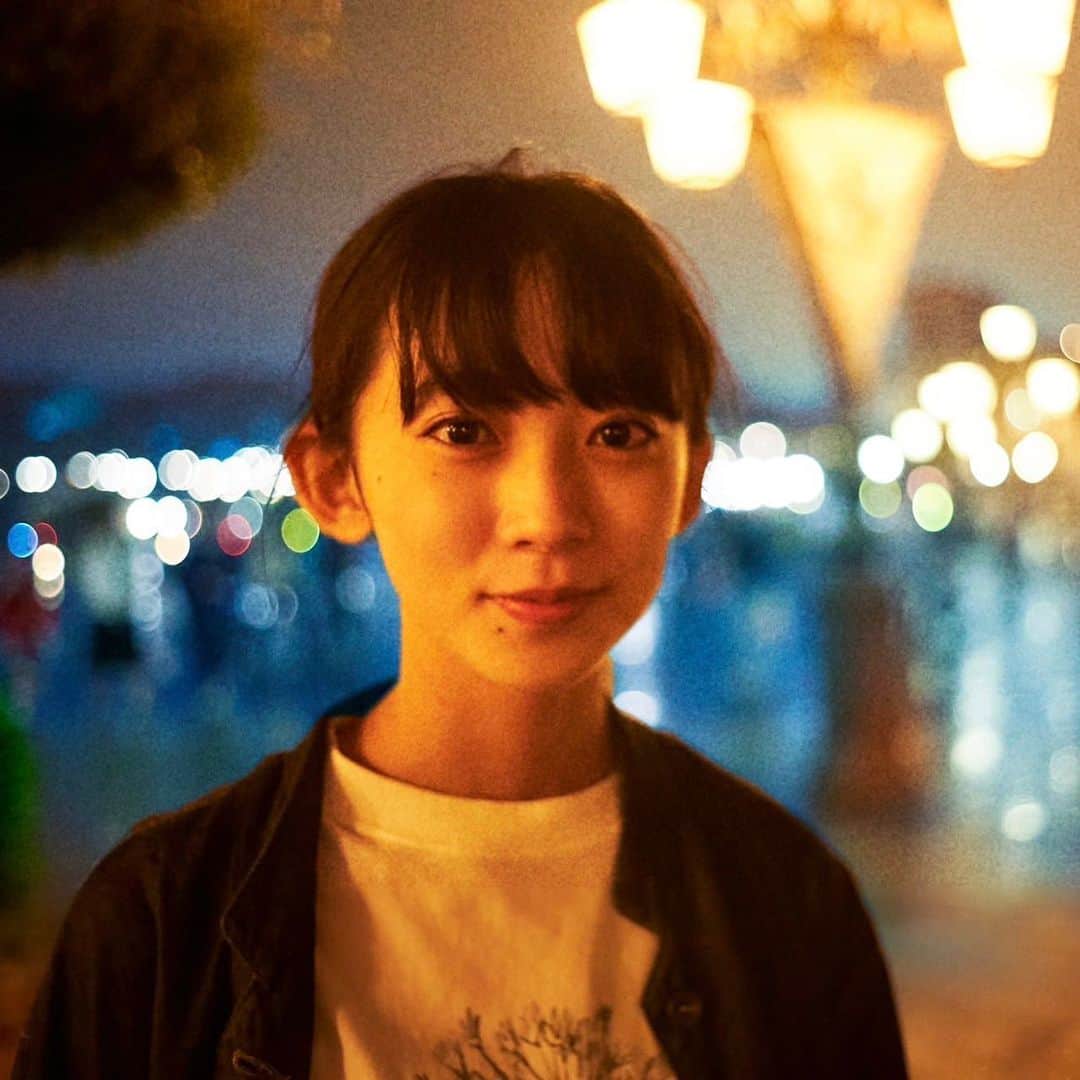 のインスタグラム：「テストが終わって漫画を沢山読んでます近藤です。最近久々に9時にぬくぬく起きました。最高です。 #近藤華 #トップコート #topcoat #ばらかもん #フジテレビ」