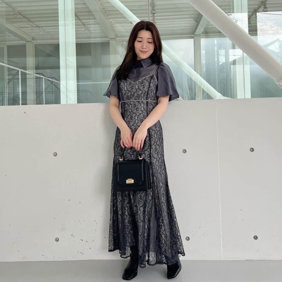 MERCURYDUOさんのインスタグラム写真 - (MERCURYDUOInstagram)「. ／ 　今だけ！ 　人気予約アイテムが 　ポイント10倍&送料無料 ＼  ⁡ #ブラウス付きレースキャミワンピース color:charcoalgray/mintgreen size:S/M  ※お気に入り追加でポイントプレゼント！  ⁡ アイテム詳細やポイントGETは  @mercuryduo_stylingのTOP リンクからCHECK出来ます。  ＿＿＿＿＿＿＿＿＿＿＿＿＿＿＿＿＿＿＿＿＿＿＿＿＿＿  ⁡ @mercuryduo_com   #MERCURYDUO #公式通販RUNWAYchannel #マーキュリーデュオ  ＿＿＿＿＿＿＿＿＿＿＿＿＿＿＿＿＿＿＿＿＿＿＿＿＿＿」7月7日 20時11分 - mercuryduo_styling