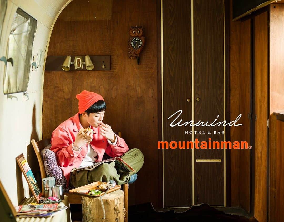 のインスタグラム：「今年も大好評の ローカルコラボ企画！”mountainman”×UNWINDプラン販売中！  住所非公開のレストラン”mountainman（マウンテンマン ）”でランチやディナー、そして天然の川が水風呂がわりの「森のテントサウナ」体験はいかがでしょうか？  ランチは隣接する農園で採れたての野菜を使ったベジタブルプレート、炭火で調理したハンバーグプレートやスイーツを。 ディナーはゲストシェフを招きmountainmanとコラボしたスペシャルなコースディナーとライトアップされた森を眺めながらワイルドでロマンチックな晩餐をどうぞ。  アンワインド札幌からタクシーまたは地下鉄で約30分。 夏のはじまりに都会と大自然を両方楽しめる札幌ならではのプランです！  📍@unwind_hotel_sapporo ---- ロッジライクの非日常感な体験ができる ライフスタイルホテルです。 ---------------------------------  #ペンドルトン  #pendleton  #薪ストーブのある暮らし #ログハウス #ロッジ  #札幌ホテル #北海道ホテル #ホカンス #ホテル巡り #ホテル女子  #ホテルライフ #ホステル #デザインホテル #ホテル巡り   #hotel #hokkaido #trip #hokkaidosgram #hokkaidolikers #japantrips #pendleton」