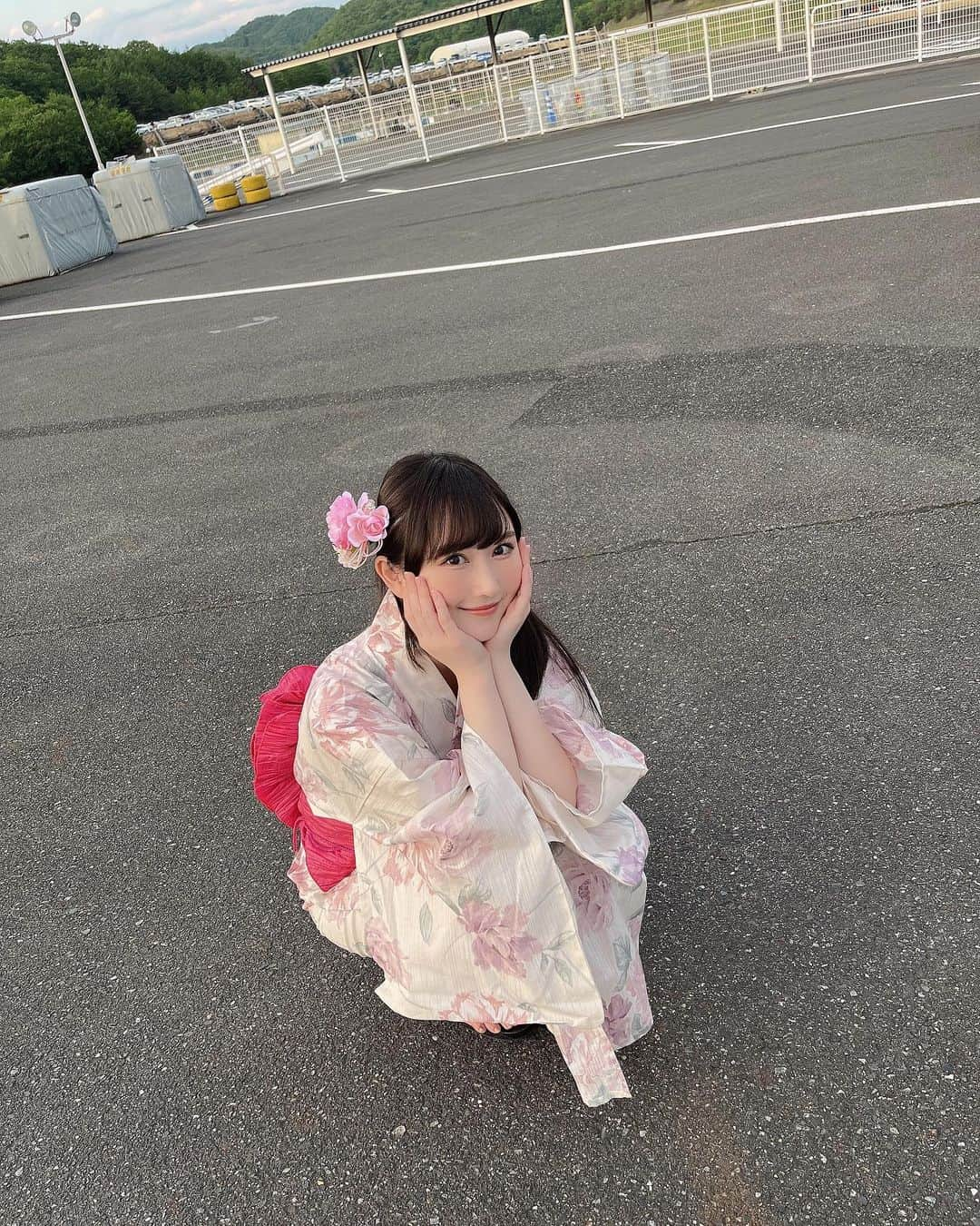 矢倉楓子さんのインスタグラム写真 - (矢倉楓子Instagram)「今日は七夕祭り🎋 皆さんは短冊に何をお願いしますか？？  わたしは皆さんが健康で穏やかに過ごせるようお願いしておきます🌙✨  そして今日からThreads（スレッズ）始めてみました😚🎀 Instagramをフォローしてくださってる皆さん、是非スレッズもよろしくお願いします🫶  #七夕  #浴衣  #花火大会  #岡山」7月7日 20時15分 - fufu_ice