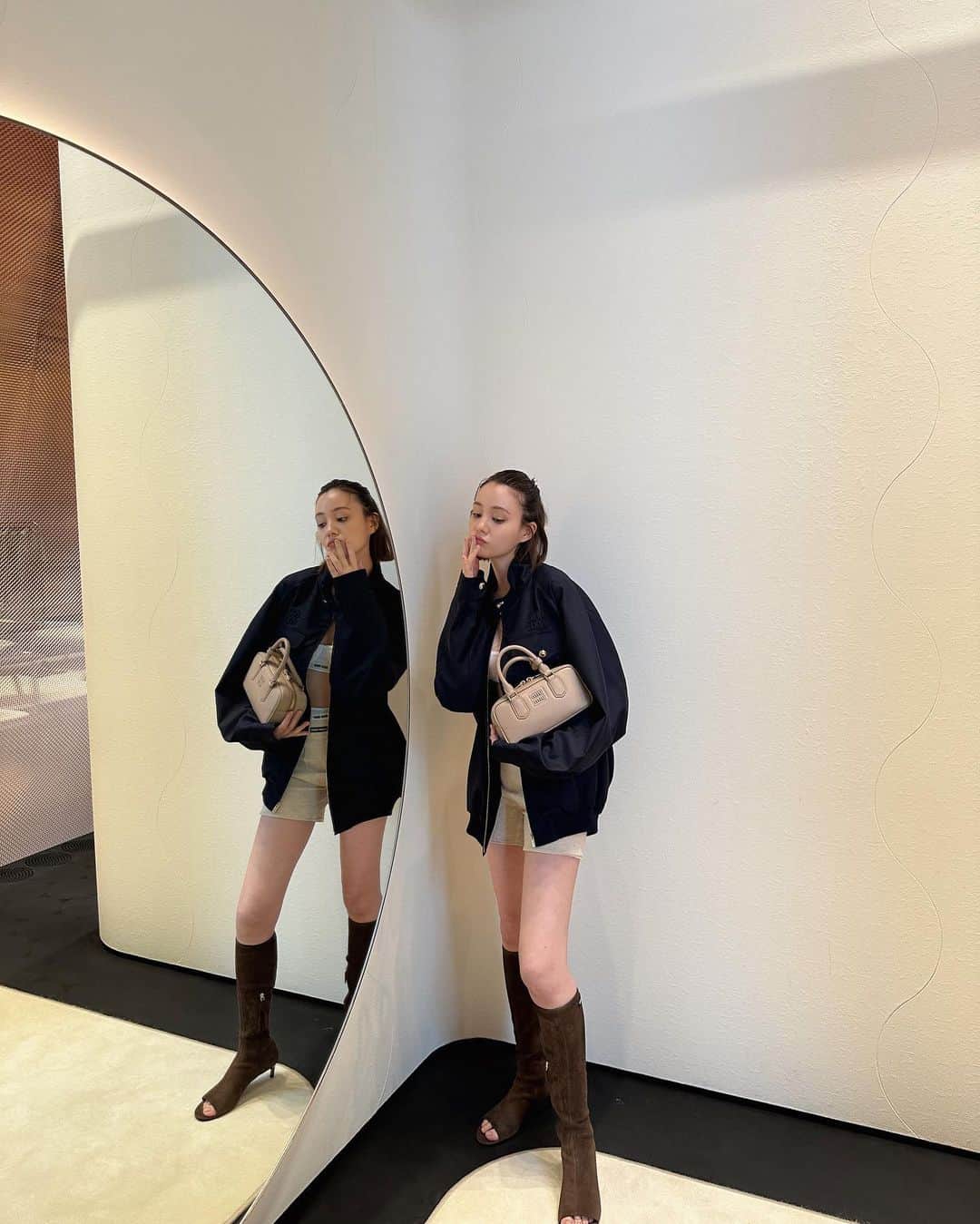 トリンドル玲奈のインスタグラム：「@miumiu 😚」