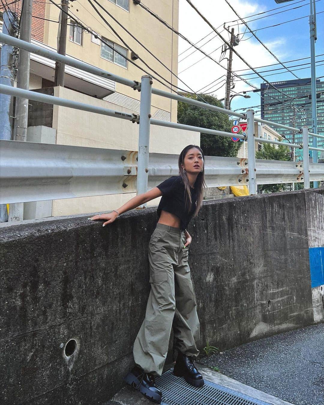 池田美優（みちょぱ）のインスタグラム：「． Threadsも呟いてますが ちゃんとこっちも投稿するぞ〜 昨日のあたしです🫶🏾 #emoda #mystyleemoda」