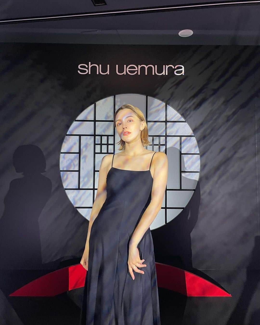 ステファニーさんのインスタグラム写真 - (ステファニーInstagram)「🍁🌹❤️‍🔥 @shuuemura   "ルージュ アンリミテッド"シリーズ新作発表会へ。 美しいリップを身に纏い、素敵な空間の中 shuuemuraの世界観を体験してきました。 #love #cosmetics #shuuemura #rouge #シュウウエムラ」7月7日 20時38分 - steph_0928_