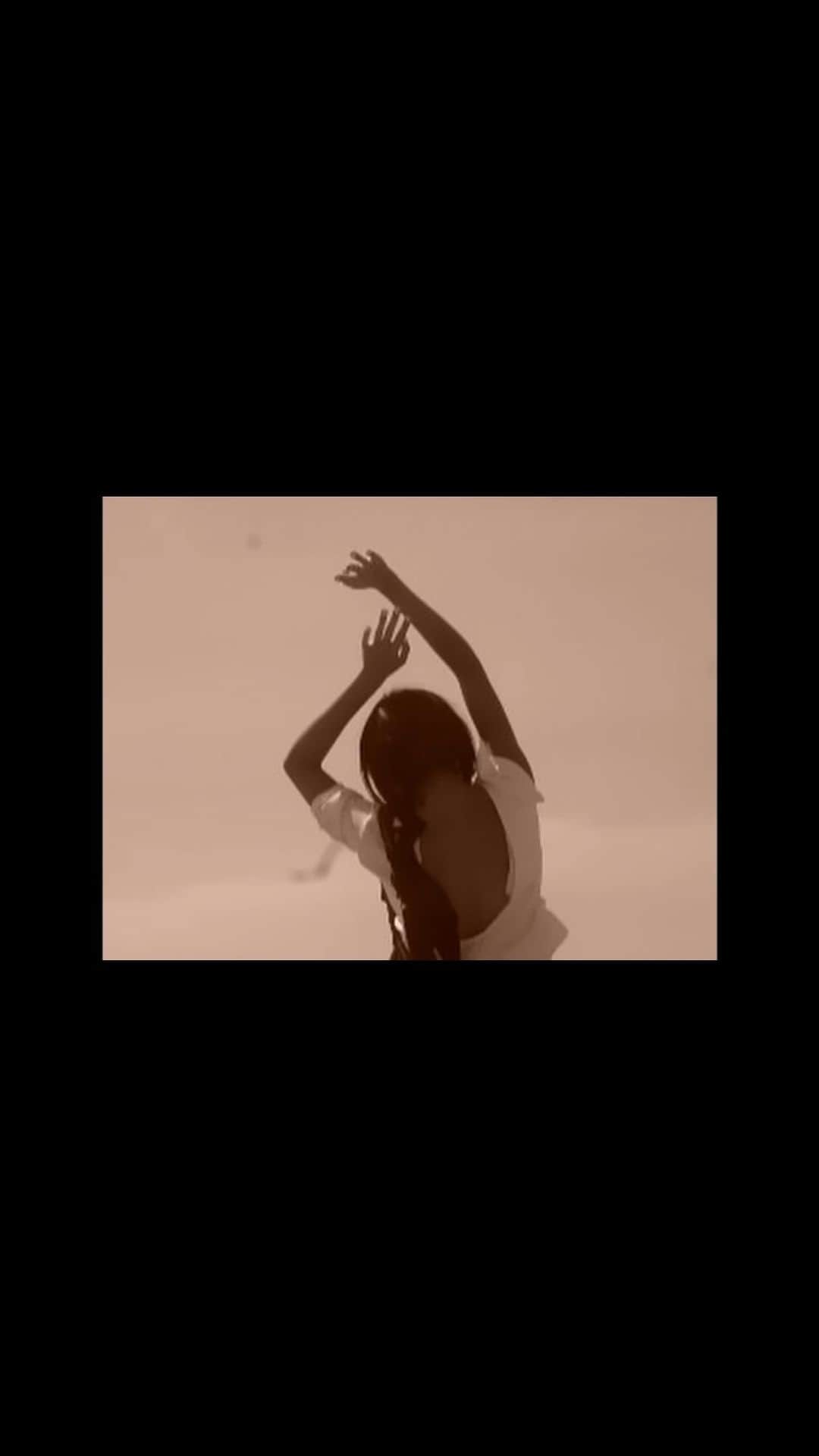 miu (ミユ)のインスタグラム：「RULES DREAM   Thank you for allowing me to come as I am. Full video on @rulesgivesomemore   Stylisme/ Création couture: Jules-Moré Barsotti  Musique: Pengriffeyy 🦋  Ecrit et réalisé par @rulesgivesomemore Chef Opérateur/Montage: @357sammos  Opérateur photographie: @occidental_citizen  La fille: @commedechandon  Le garçon: Timothé Camara L’enfant: Ma nièce Réalisation 3D: Juan Giraud Réalisation Maquette: Esther Lambotin Set Designer: Jules-Moré Barsotti et Esther Lambotin Sound Designer: François Battesti Recording voice: Jules Chavane  Voix off: Moet et Timothé」