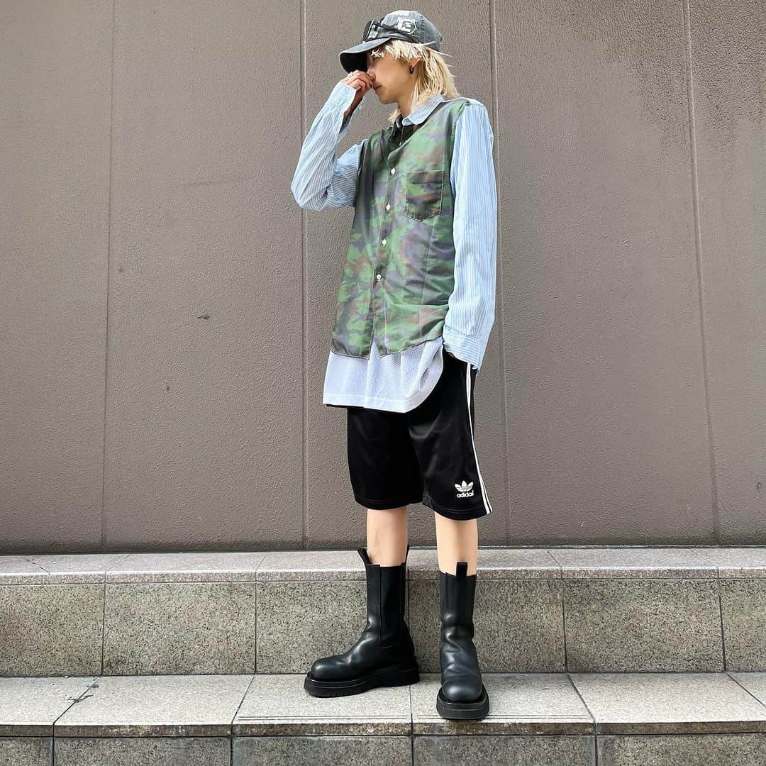 ジャムルさんのインスタグラム写真 - (ジャムルInstagram)「comme des GARCONS SHIRT ¥11800+tax(12980) . adidas ジャージ ショーツパンツ ¥6200+tax(6820) . リバーシブル mesh タンクトップ　¥4500+tax(4950) . WEB SHOPに入荷しております。 是非ご覧ください。 jammru.com  #お問い合わせはお電話で承ります #jammru#jammru_style #osaka  #fashion  #streetstyle  #streetfashion  #vtg  #vintage  #used  #usedclothing  #古着 #古着屋 #ファッション #70s #80s #90s」7月7日 20時42分 - jammru