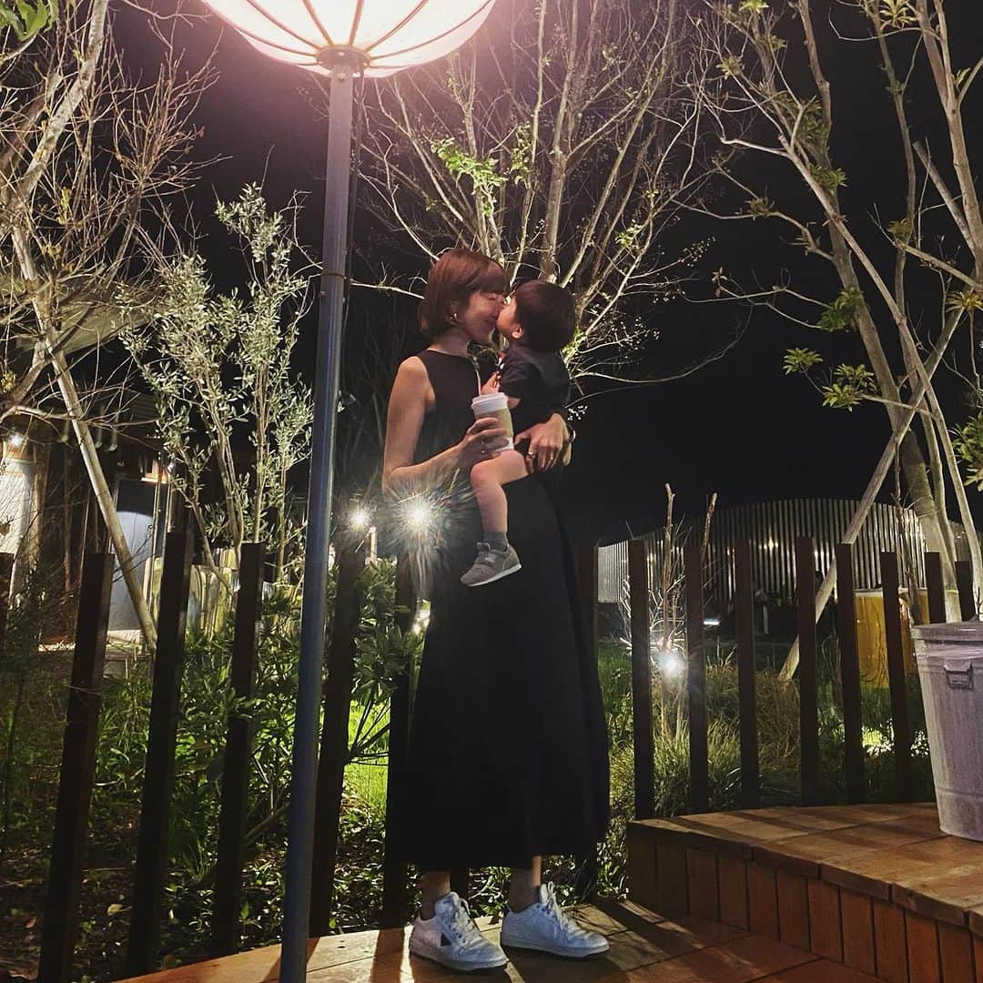 美生のインスタグラム：「🎋  2歳まであと10日ほど。 愛おしいったらありゃしない🫶🏻」