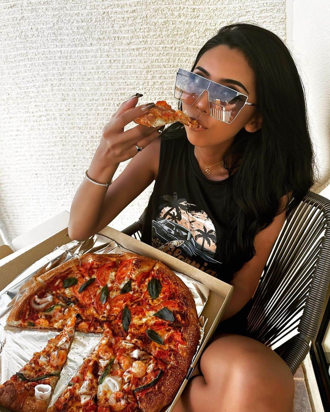 さんのインスタグラム写真 - (Instagram)「PIZZA🍕  ここ2年行ったら必ずここのpizza食べてる♡」7月7日 20時48分 - hayamajunna