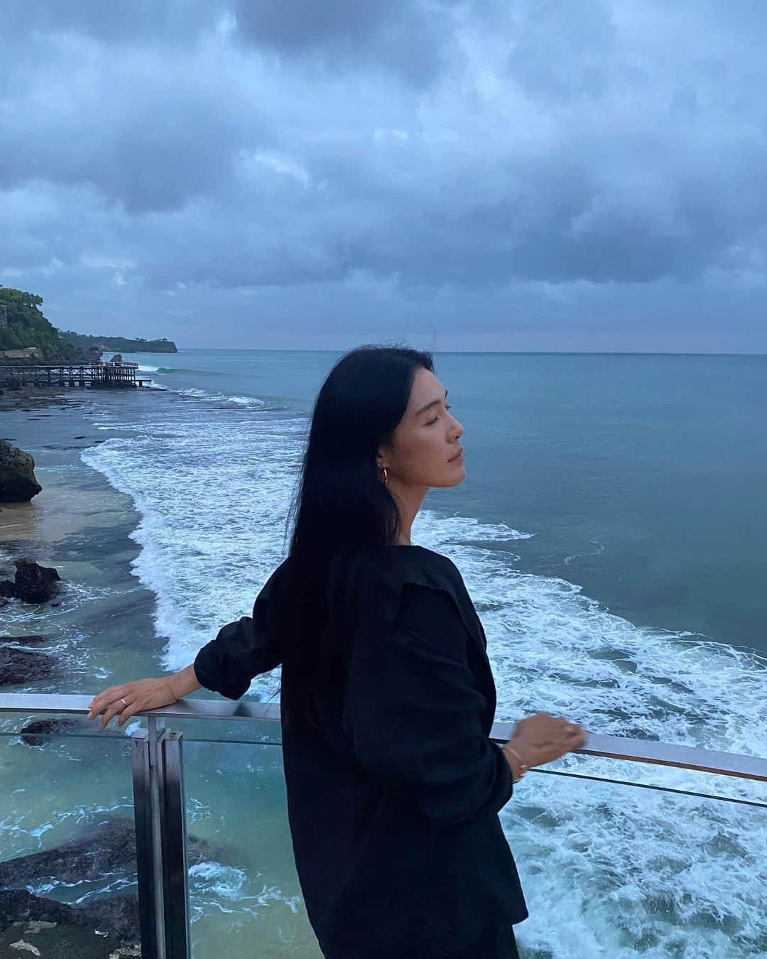 カヒ さんのインスタグラム写真 - (カヒ Instagram)「비가 와도 좋다  I'm really happy to be back. Absolutely the best ever. Thank you so much @ayanaresort @ayanavillasbali」7月7日 21時03分 - kahi_korea